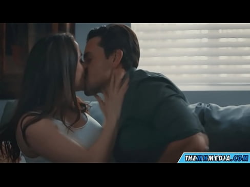 ❤️ Rhyw rhamantus gyda mam busty dda ❤️❌ porno Rwsiaidd wrthon ni ❤