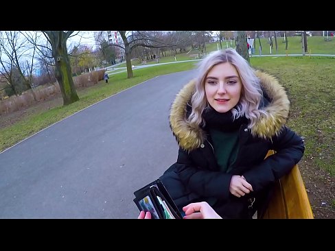 ❤️ Yn llyncu cum poeth dieithryn am arian - blowjob yn y parc gan Eva Elfie ❤️❌ porno Rwsiaidd wrthon ni ❤